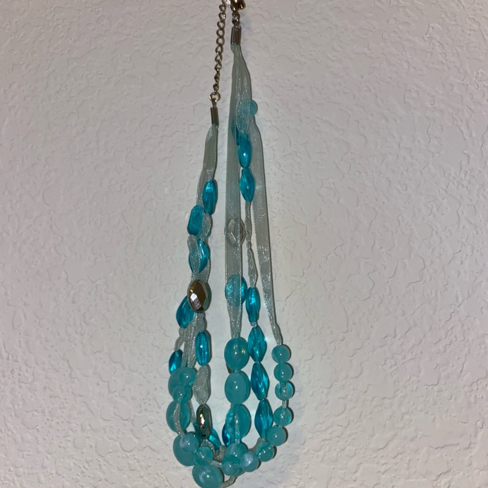Blue multi beaded necklace